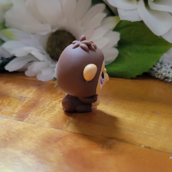 Littlest Pet Shop LPS #359 Chimpanzee Monkey Brown Cream Purple Eyes 2006 - Picture 5 of 12